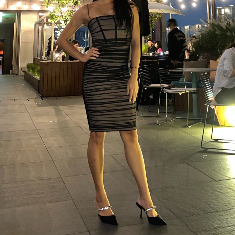 Mecca midi dress